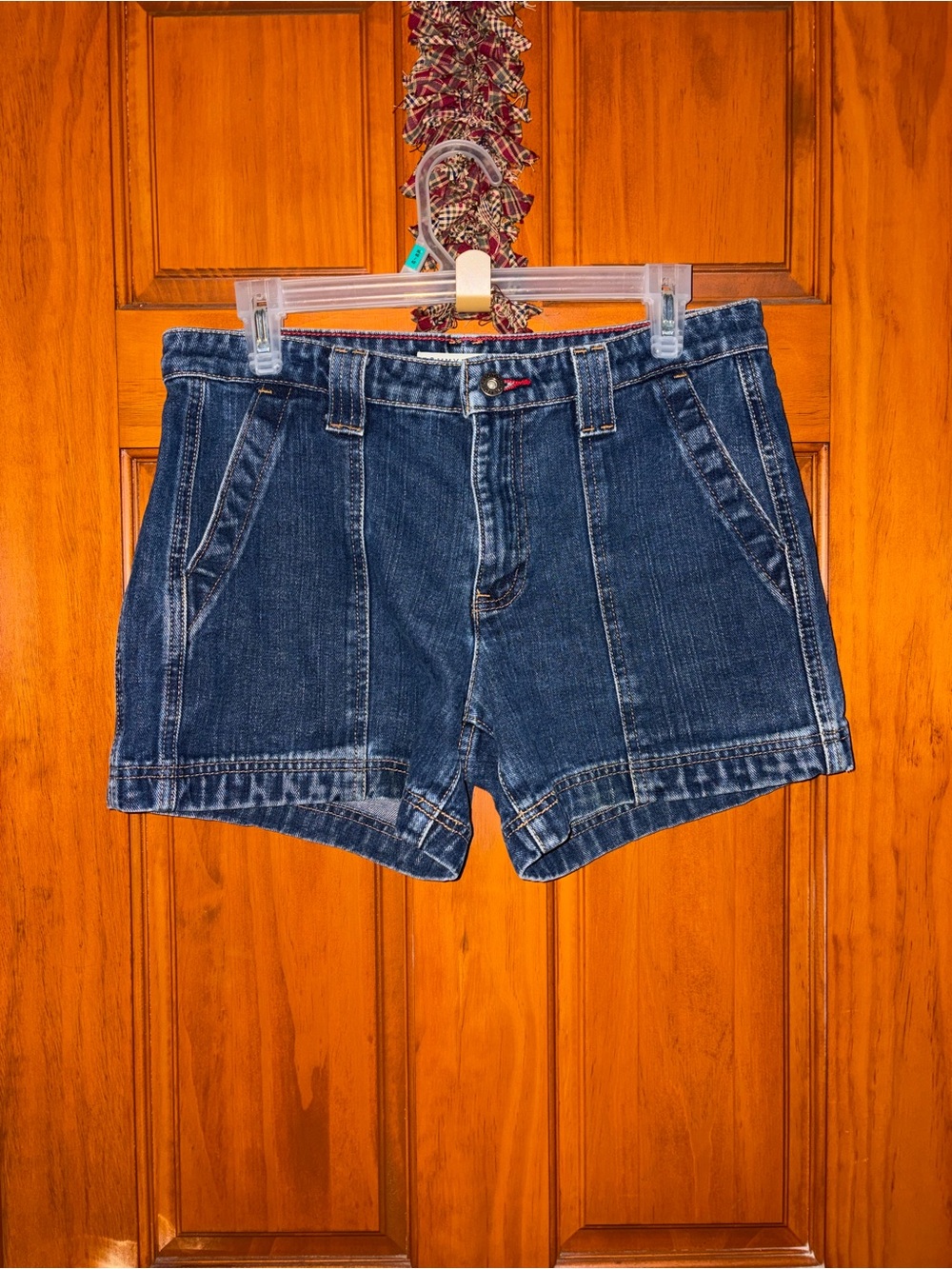 Vintage Tommy Hilfiger Denim Shorts Button Flap Back Pock Size 6